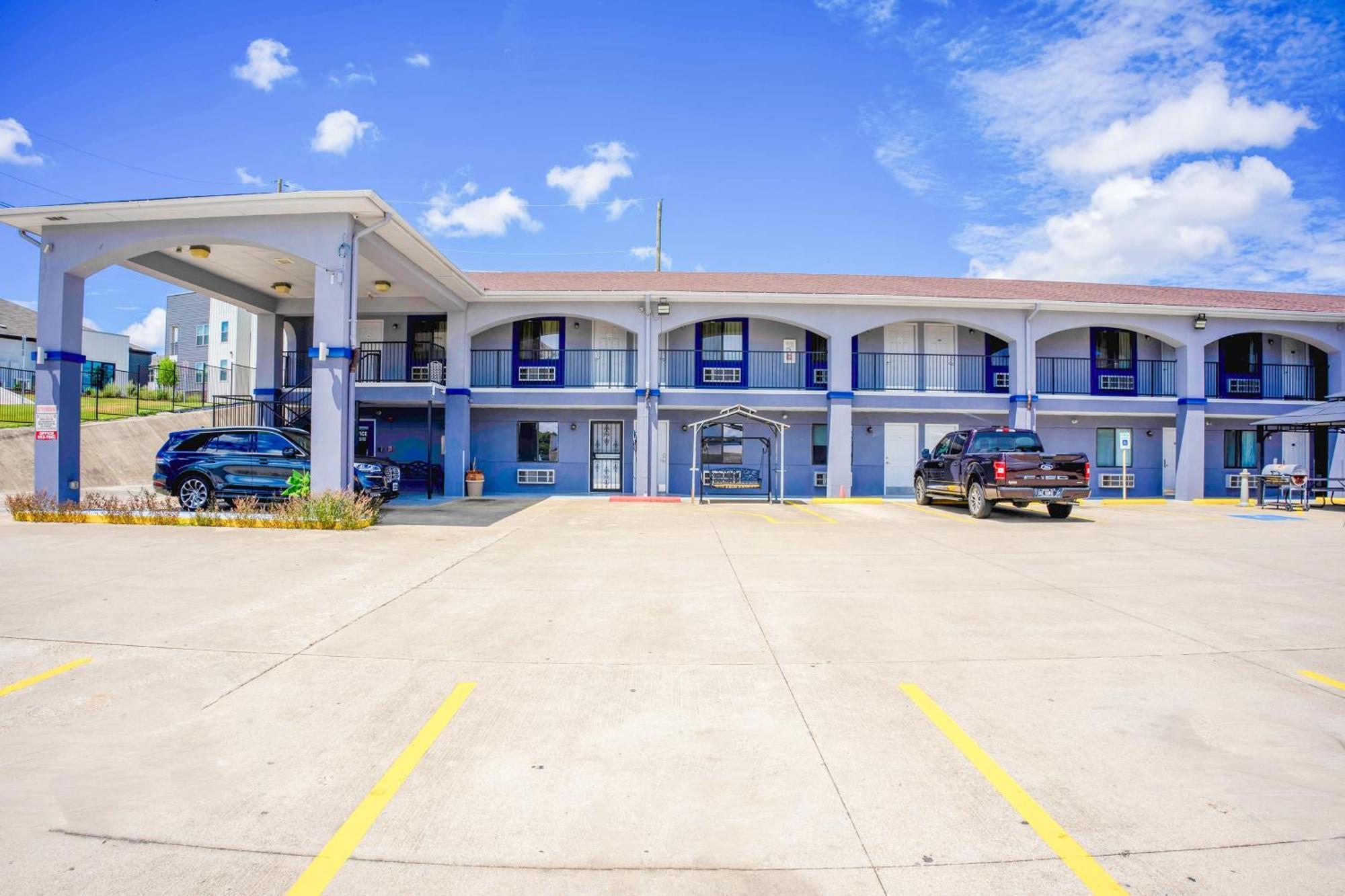High Five Inn By Oyo Killeen Exterior photo