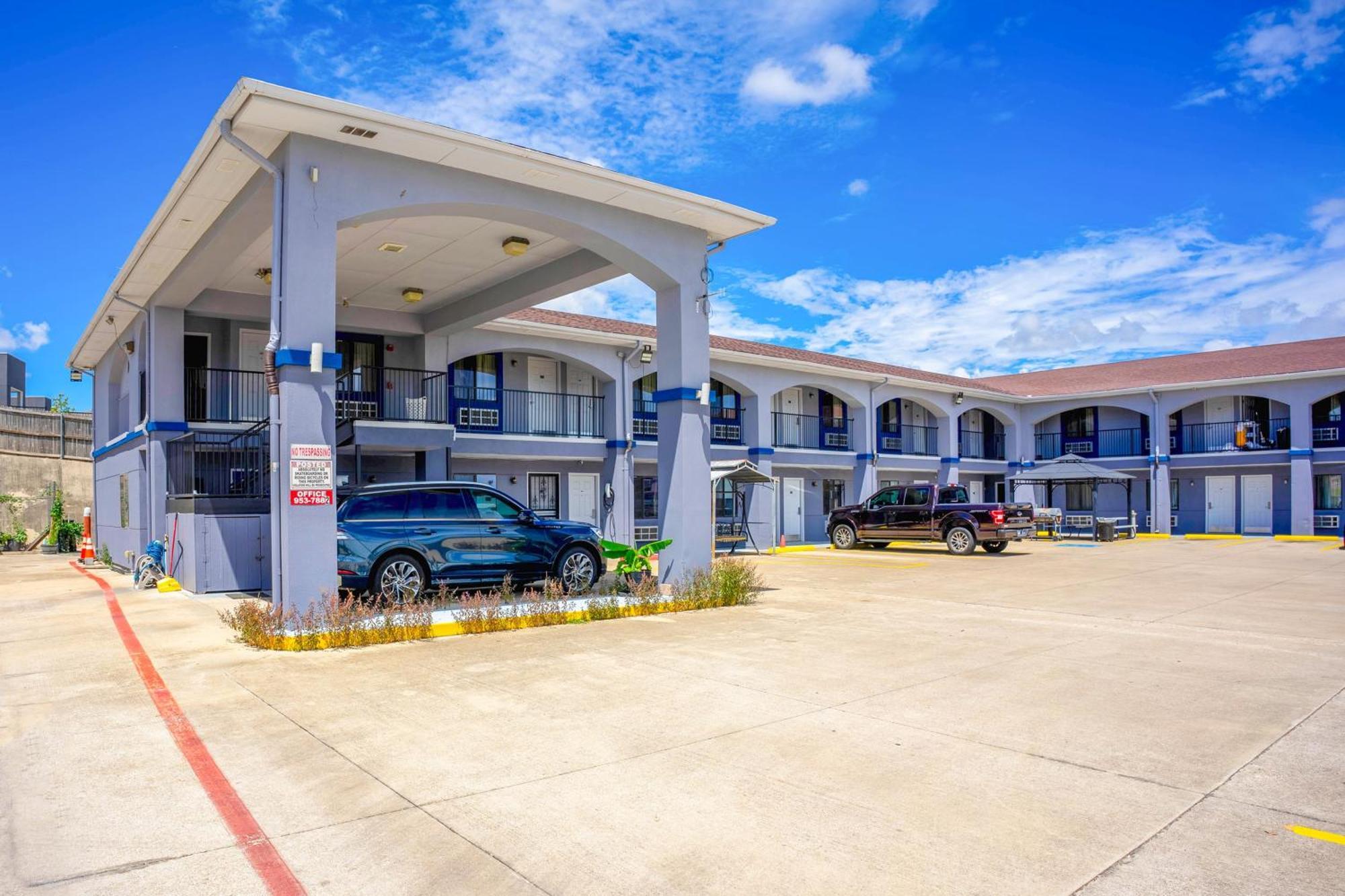High Five Inn By Oyo Killeen Exterior photo