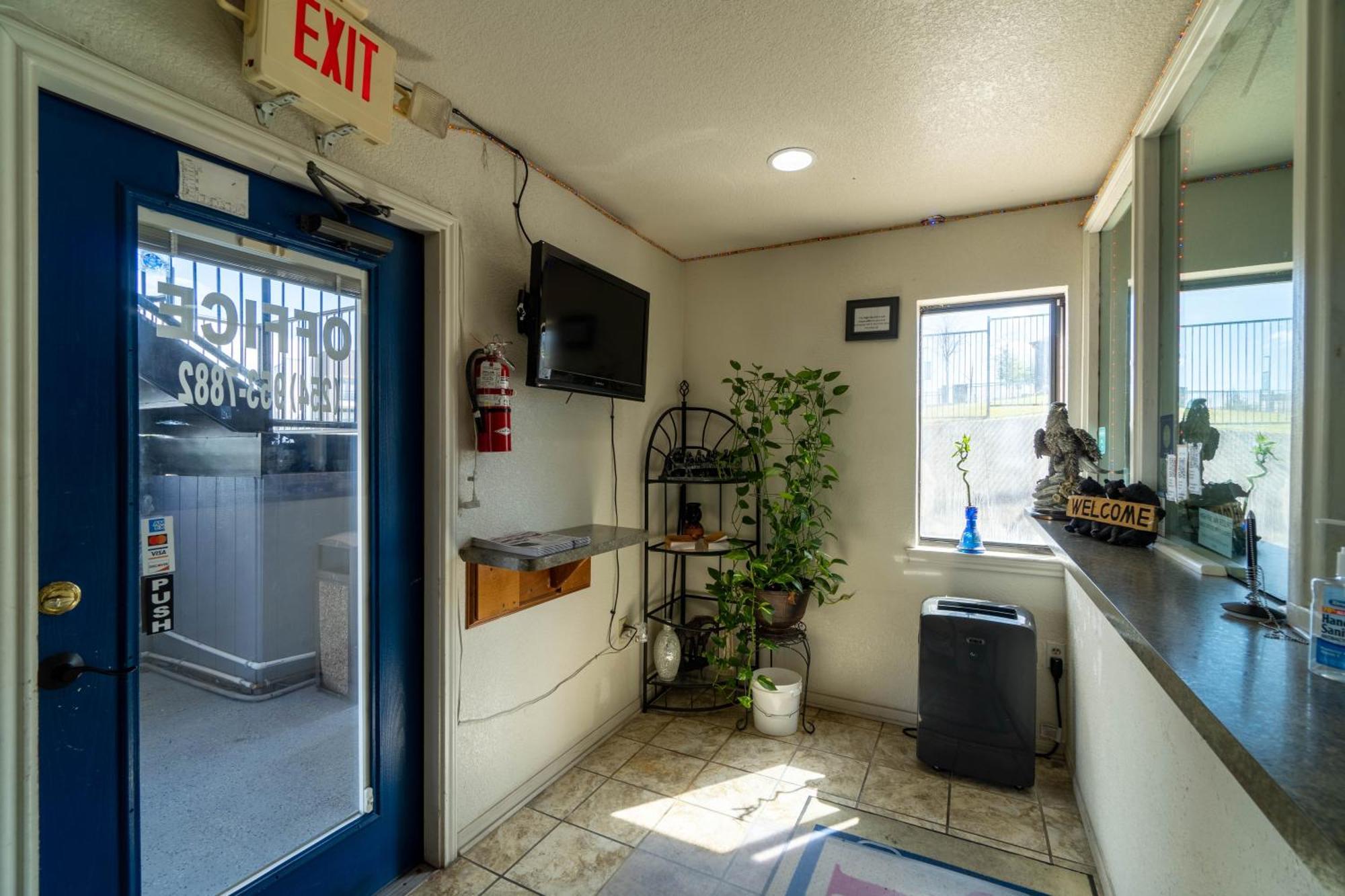 High Five Inn By Oyo Killeen Exterior photo