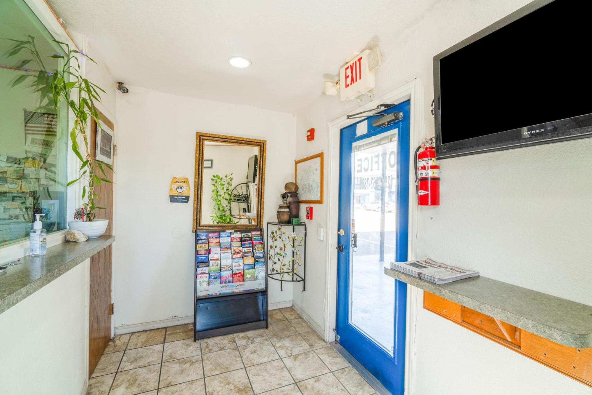 High Five Inn By Oyo Killeen Exterior photo